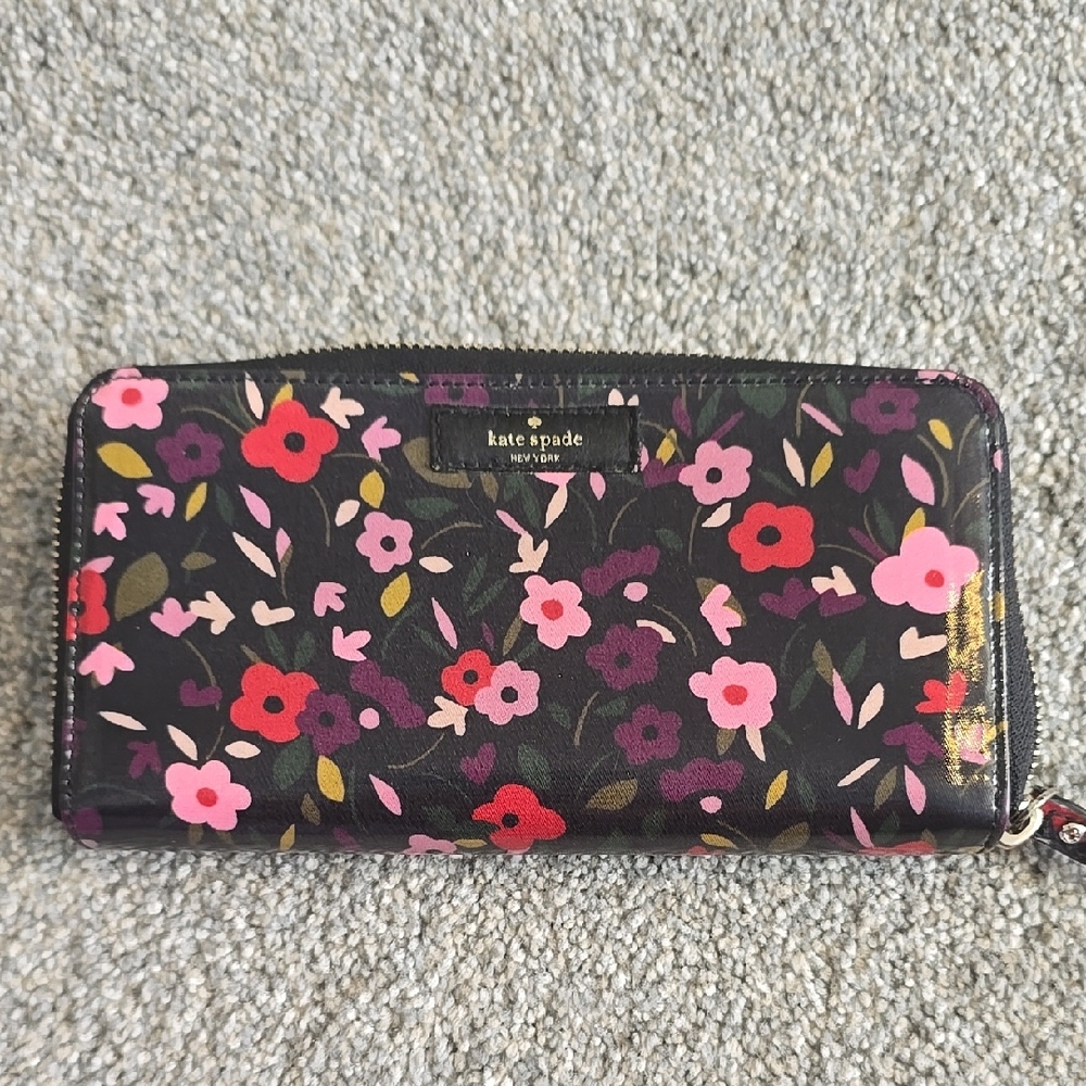 Kate Spade Floral Wallet